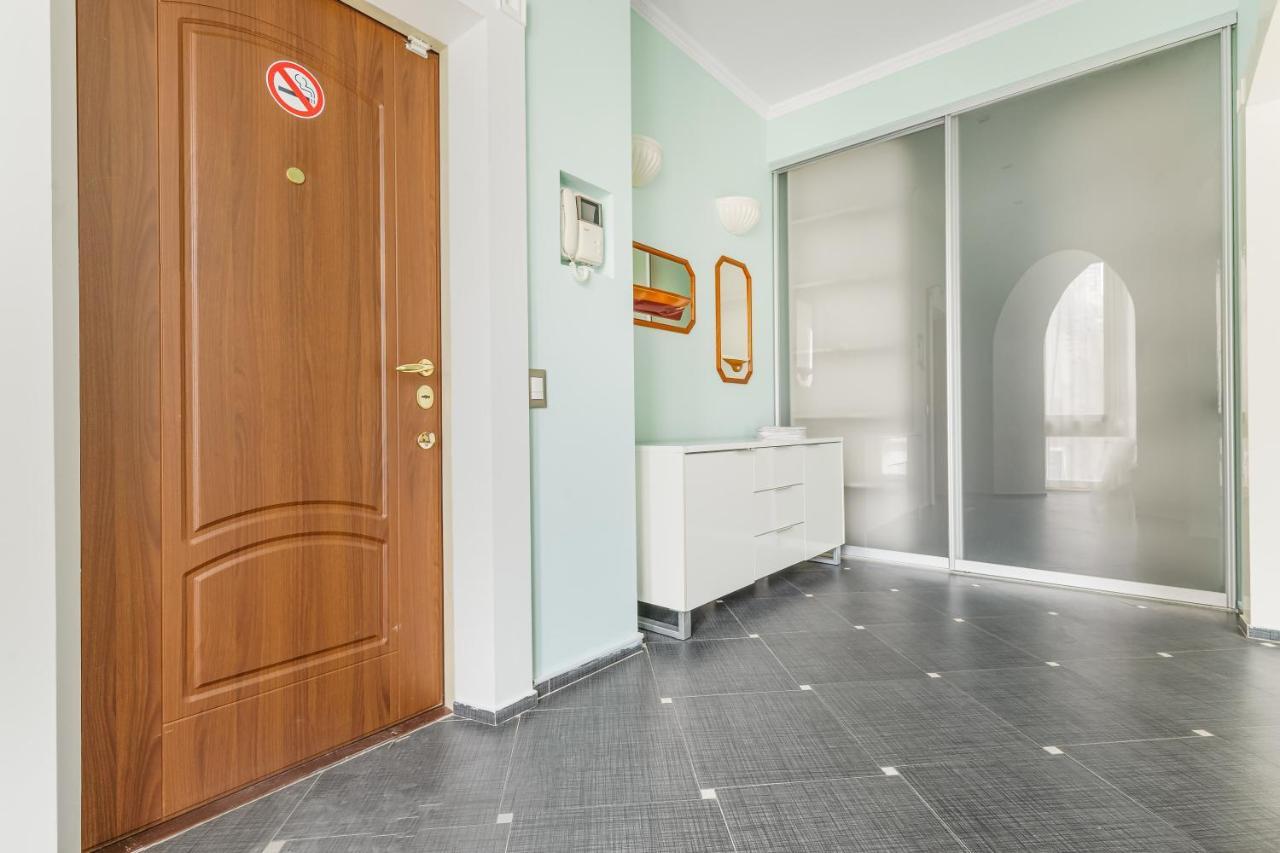 Deribasivska Cozy 4-Room Apartment Odessa Eksteriør bilde