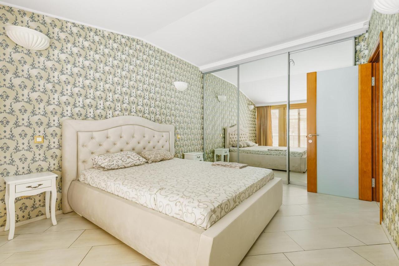 Deribasivska Cozy 4-Room Apartment Odessa Eksteriør bilde