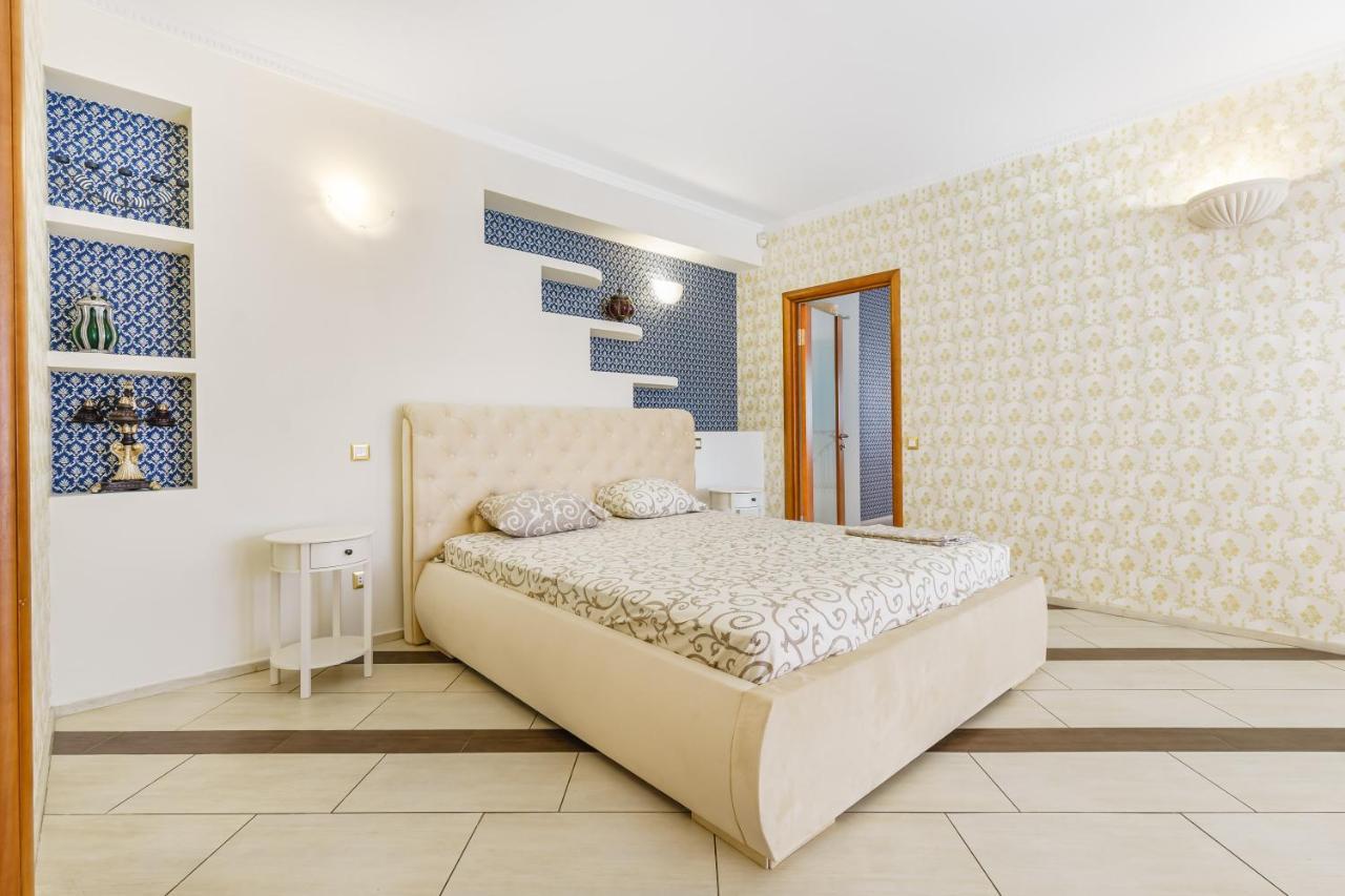 Deribasivska Cozy 4-Room Apartment Odessa Eksteriør bilde